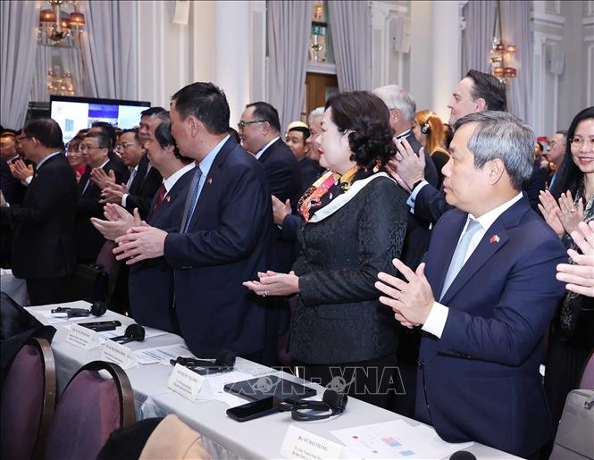 Các đại biểu dự Hội nghị Kinh tế Cấp cao Việt Nam - Anh. Ảnh: Thống Nhất – TTXVN