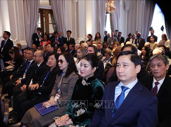 Các đại biểu dự Hội nghị Kinh tế Cấp cao Việt Nam - Anh. Ảnh: Thống Nhất – TTXVN