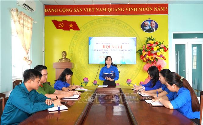 Đoàn Thanh niên Đặc khu Kiên Hải tổ chức hội nghị ý kiến đóp góp dự thảo văn kiện trình Đại hội đại biểu toàn quốc lần thứ XIV của Đảng. Ảnh: Văn Sĩ - TTXVN