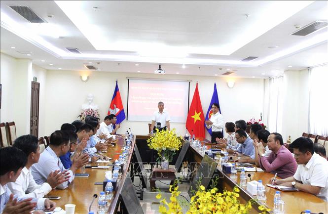 Quang cảnh Hội nghị lấy ý kiến của người Việt Nam tại Campuchia về dự thảo các văn kiện Đại hội XIV của Đảng, ngày 31/10/2025, tại Đại sứ quán Việt Nam ở thủ đô Phnom Penh. Ảnh: Hoàng Minh - PV TTXVN tại Campuchia