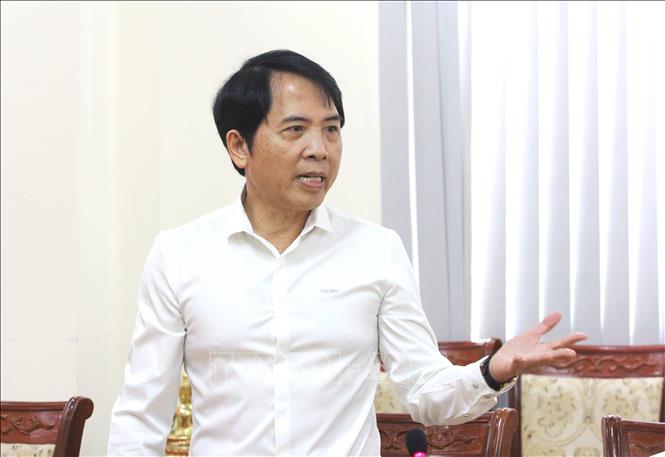 Tiến sĩ, bác sĩ Heng LiHong - Phó Chủ tịch Hiệp hội Doanh nghiệp Việt Nam- Campuchia, Giám đốc Med115 Polyclinic Phnom Penh - phát biểu tại hội nghị. Ảnh: Hoàng Minh - PV TTXVN tại Campuchia