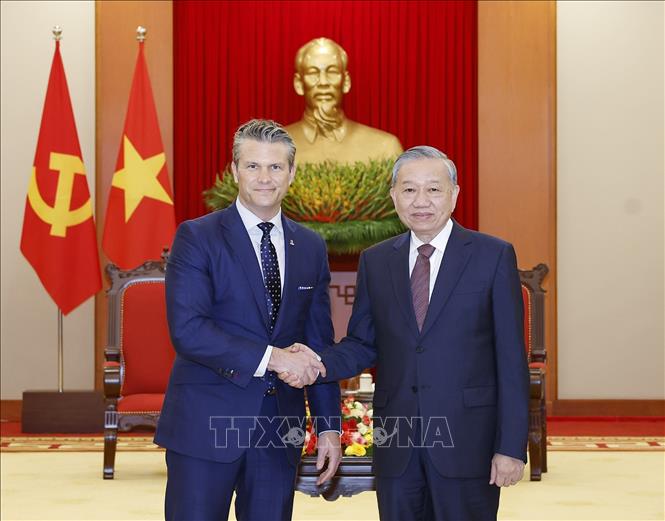 Tổng Bí thư Tô Lâm tiếp Bộ trưởng Chiến tranh Hoa Kỳ Pete Hegseth. Ảnh: Thống Nhất – TTXVN