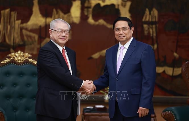 Thủ tướng Phạm Minh Chính tiếp ông Nishimura Teiichi, Chủ tịch Hội hữu nghị Nhật Bản - Việt Nam khu vực Kansai (Nhật Bản). Ảnh: Dương Giang-TTXVN
