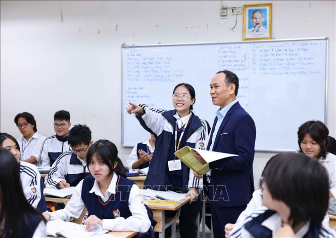 Luôn khắc ghi tinh thần 