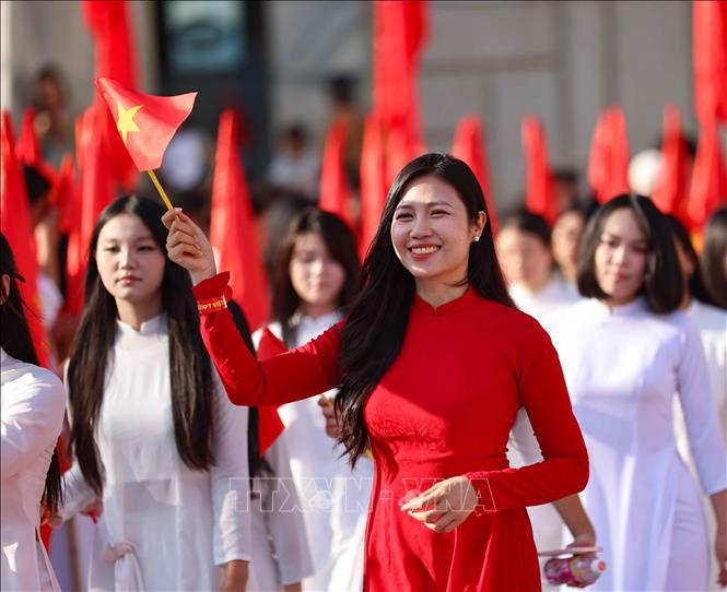 Với niềm tin đổi mới hôm nay, dẫn lối ngày mai, mỗi giáo viên trong ngôi nhà Việt Đức luôn cầu thị, học hỏi, cập nhật kiến thức, ứng dụng công nghệ và giảng dạy theo phương châm 