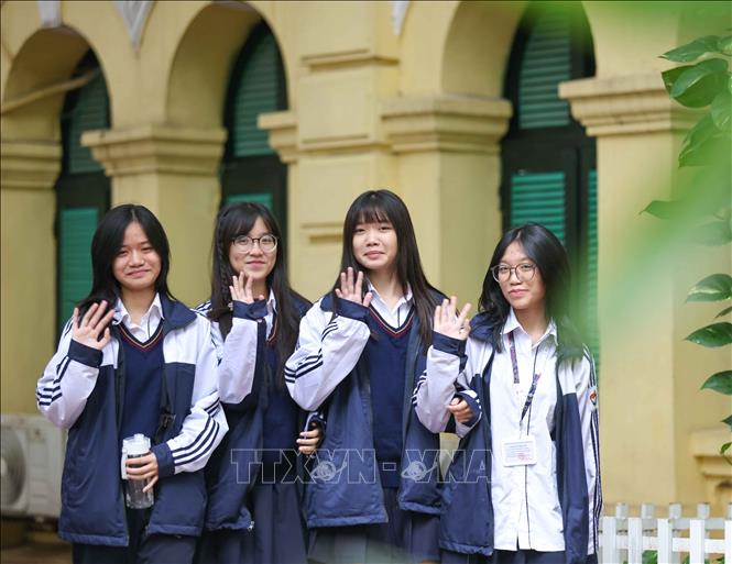 Nét hồn nhiên, vui tươi của học trò trường THPT Việt Đức. Ảnh: Thanh Tùng - TTXVN 