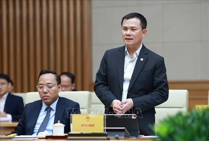 Chủ tịch, Tổng giám đốc Tập đoàn Công nghiệp - Viễn thông quân đội (Viettel) Tào Đức Thắng phát biểu. Ảnh: Dương Giang-TTXVN 