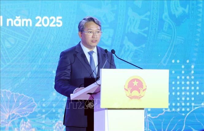 Bộ trưởng Bộ Tư pháp Nguyễn Hải Ninh phát biểu. Ảnh: Phạm Kiên - TTXVN