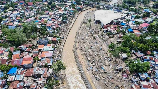 Khu vực bị bão Kalmaegi tàn phá tại tỉnh Cebu, Philippines. Ảnh: THX/TTXVN