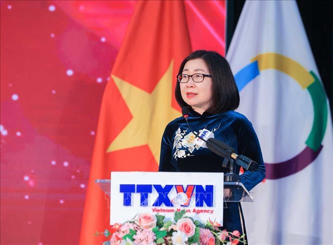 Phó Tổng giám đốc TTXVN Đoàn Thị Tuyết Nhung phát biểu. Ảnh: Hoàng Hiếu - TTXVN