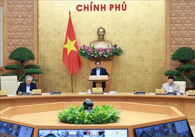 Thủ tướng Phạm Minh Chính chủ trì Phiên họp Chính phủ thường kỳ tháng 10/2025. Ảnh: Dương Giang-TTXVN
