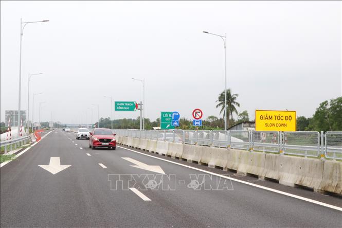 Một số đoạn tại Dự án thành phần 3, đường Vành đai 3 - Thành phố Hồ Chí Minh đã hoàn thành. Ảnh: Công Phong - TTXVN