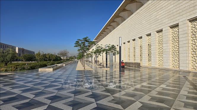 Sảnh ngoài Đại thánh đường. Ảnh: Nguyễn An - PV TTXVN tại Algeria