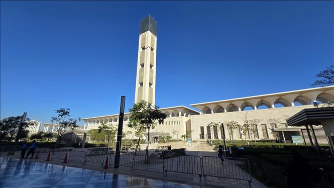 Khuôn viên trung tâm Đại thánh đường. Ảnh: Nguyễn An - PV TTXVN tại Algeria