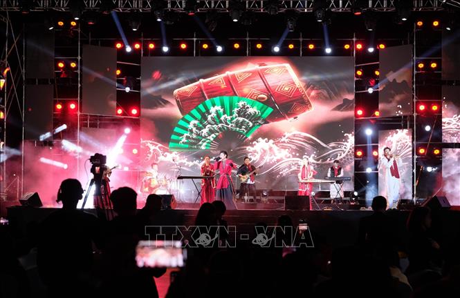 An art performance at the opening ceremony. VNA Photo: Nguyễn Dũng 