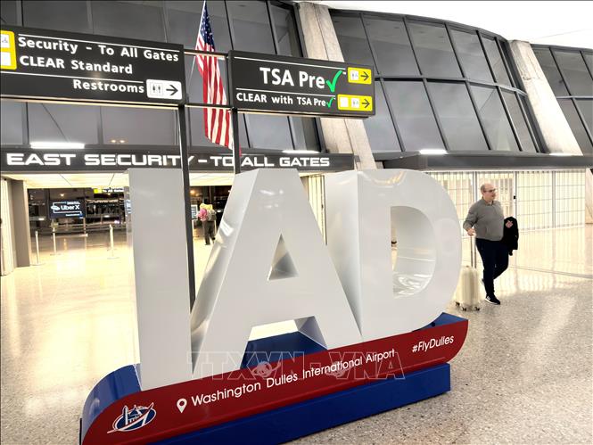 Trong ảnh: Sân bay quốc tế Washington Dulles, bang Virginia,  là một trong 40 sân bay lớn bị giảm chuyến bay. Ảnh: Ngọc Quang - PV TTXVN tại Mỹ.