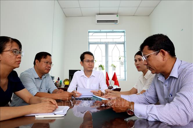 Ban lãnh đạo xã Phước Hữu không chỉ 