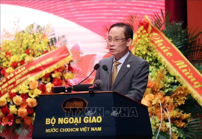 Đồng chí Lê Hoài Trung, Bí thư Trung ương Đảng, Bí thư Đảng ủy, Bộ trưởng Bộ Ngoại giao phát biểu. Ảnh: An Đăng - TTXVN
