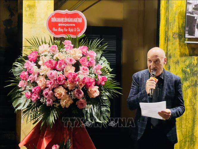 Ông Franck Bolgiani, Tùy viên Văn hóa, Giám đốc đặc trách Viện Pháp tại Việt Nam phát biểu. Ảnh: Tuyết Mai - TTXVN