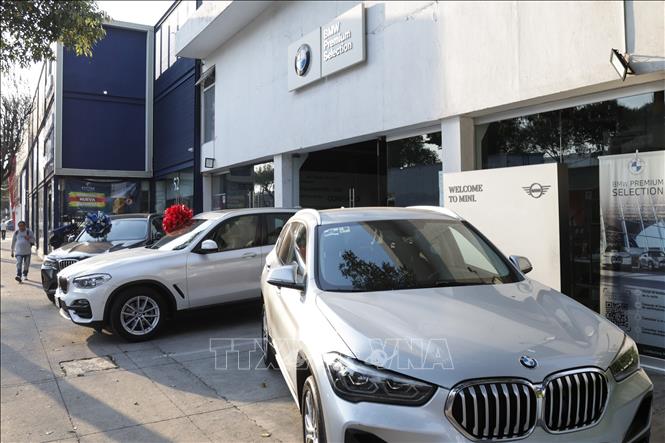 (Tư liệu) Ô tô của hãng BMW. Ảnh: THX/TTXVN