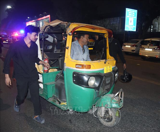 Hiện trường vụ nổ gần Pháo đài Đỏ ở thủ đô New Delhi, Ấn Độ, ngày 10/11/2025. Ảnh: ANI/TTXVN