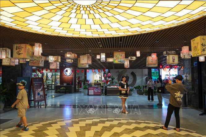 Ba Den Mountain offers new and unique experiences for visitors. VNA Photo: Giang Phương