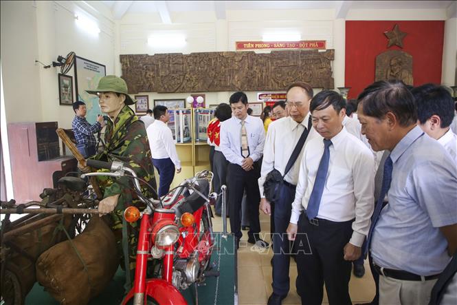Visitors learn about history at the special national relic site of the Central Bureau of southern Việt Nam's Party Committee. VNA Photo: Giang Phương