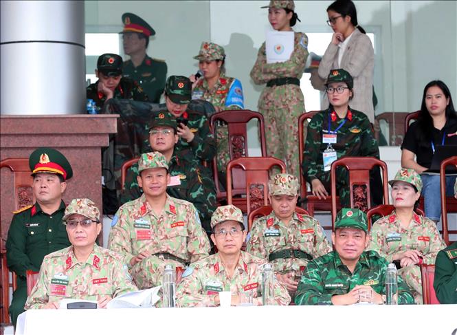 Các đại biểu dự lễ khai mạc. Ảnh: Trọng Đức - TTXVN