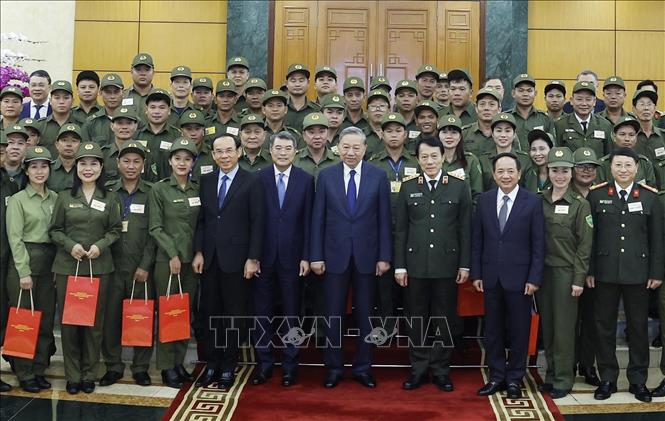 Tổng Bí thư Tô Lâm với các đại biểu. Ảnh: Thống Nhất – TTXVN