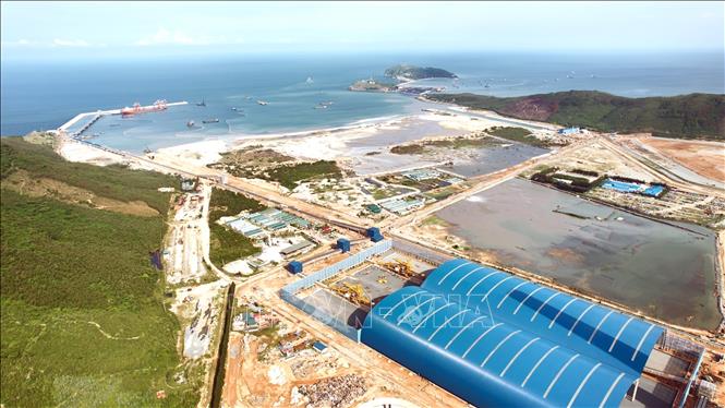 Nhà máy Nhiệt điện Quảng Trạch có công suất hơn 1.400MW, dự kiến hòa lưới vào cuối năm 2025. Ảnh: Nguyên Linh-TTXVN