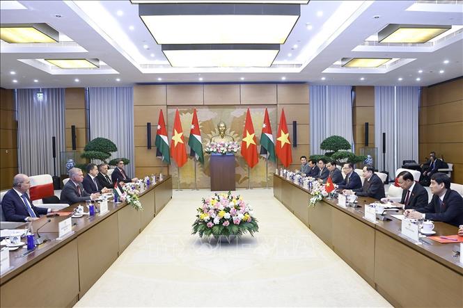  Chủ tịch Quốc hội Trần Thanh Mẫn hội kiến Quốc vương Jordan Abdullah II Ibn Al Hussein. Ảnh: Doãn Tấn – TTXVN