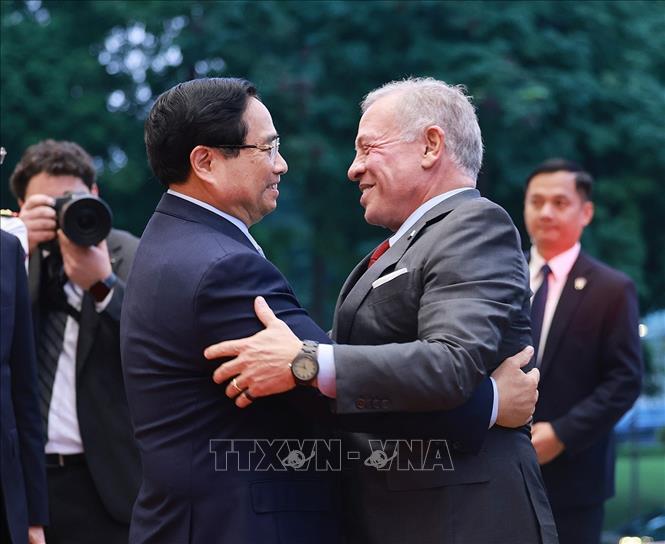 Thủ tướng Phạm Minh Chính hội kiến Quốc vương Jordan Abdullah II Ibn Al Hussein. Ảnh: Dương Giang-TTXVN 
