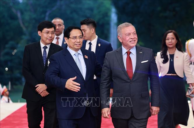 Thủ tướng Phạm Minh Chính hội kiến Quốc vương Jordan Abdullah II Ibn Al Hussein. Ảnh: Dương Giang-TTXVN 
