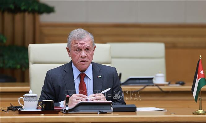 Quốc vương Jordan Abdullah II Ibn Al Hussein phát biểu tại cuộc hội kiến Thủ tướng Phạm Minh Chính. Ảnh: Dương Giang-TTXVN 
