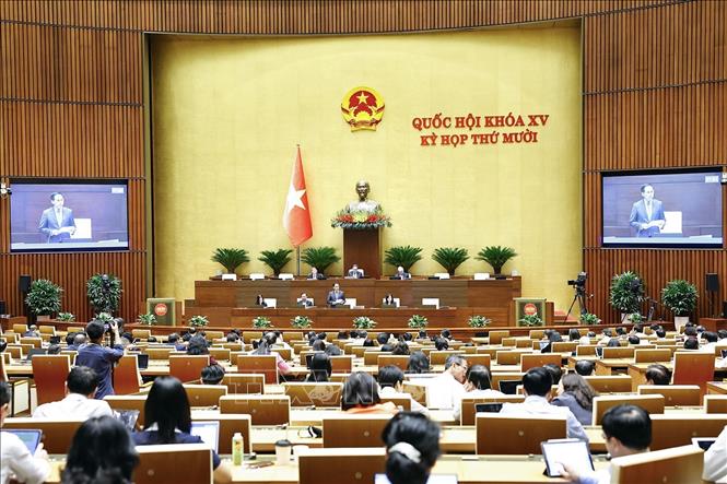 Phó Thủ tướng Bùi Thanh Sơn giải trình, làm rõ một số vấn đề đại biểu Quốc hội nêu. Ảnh: Doãn Tấn - TTXVN