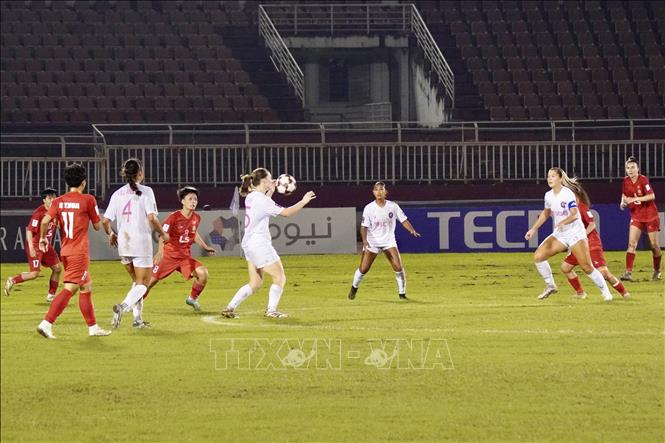 Trận thi đấu giữa Câu lạc bộ nữ TP. Hồ Chí Minh (áo đỏ) và Câu lạc bộ nữ Stallion Laguna (Philippines) với kết quả chung cuộc 1-0 nghiêng về nữ TP. Hồ Chí Minh. Ảnh: Trung Tuyến - TTXVN 