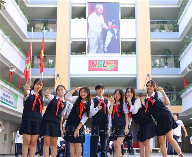 Hơn một thế kỷ qua, trưởng THCS Ngô Sĩ Liên đã được hun đúc và vun đắp để mãi là niềm tự hào, là một trong những biểu tượng của giáo dục Thủ đô ngàn năm văn hiến. Ảnh: Thanh Tùng - TTXVN