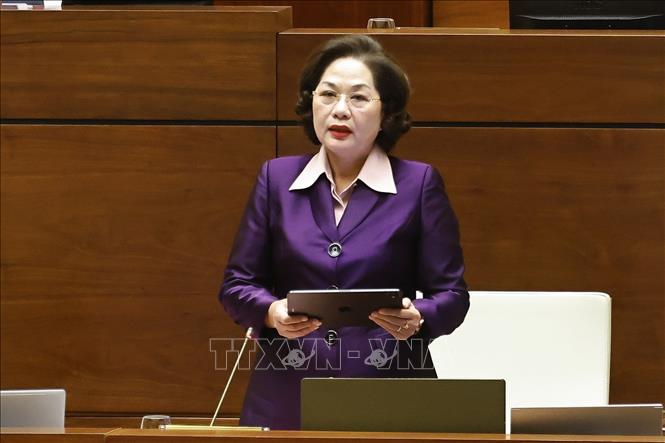Thống đốc Ngân hàng Nhà nước Việt Nam Nguyễn Thị Hồng giải trình, làm rõ một số vấn đề đại biểu Quốc hội nêu. Ảnh: Doãn Tấn - TTXVN