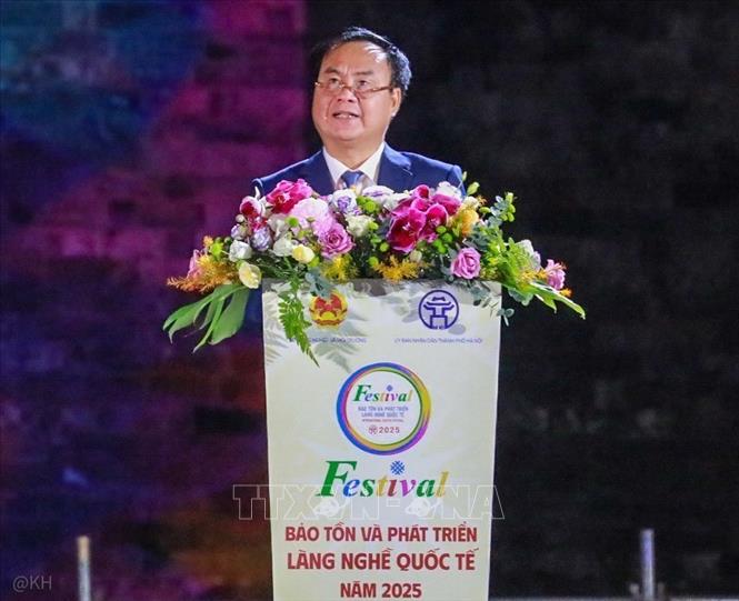 Ông Võ Văn Hưng, Thứ trưởng Bộ Nông nghiệp và Môi trường phát biểu. Ảnh: Khánh Hoà - TTXVN