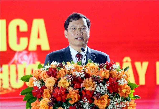 Bí thư Đảng ủy phường Chiềng An Trần Công Chính phát biểu. Ảnh: Quang Quyết - TTXVN