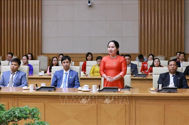 Cô giáo Nguyễn Thu Quyên, Trường THPT chuyên Nguyễn Trãi, thành phố Hải Phòng phát biểu. Ảnh: Dương Giang-TTXVN 
