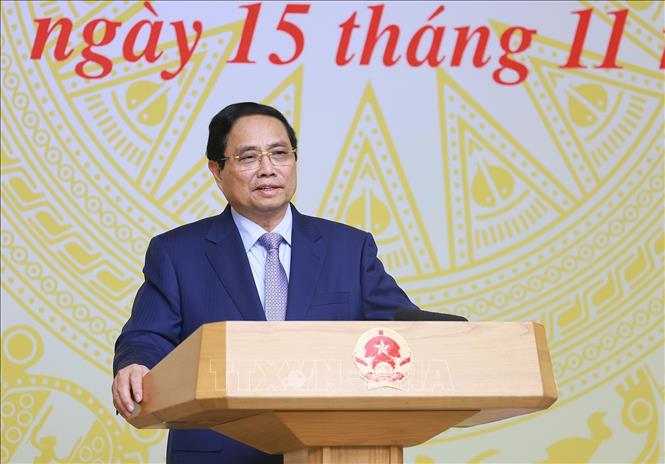 Thủ tướng Phạm Minh Chính gặp mặt, chúc mừng các nhà giáo Nhân kỷ niệm ngày Nhà giáo Việt Nam 20-11. Ảnh: Dương Giang-TTXVN