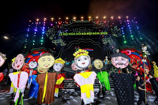 Các tiết mục trình diễn tại Lễ hội múa rối Hà Nội 2025. Ảnh: Khánh Hoà - TTXVN