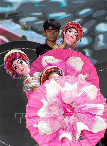 Các tiết mục trình diễn tại Lễ hội múa rối Hà Nội 2025. Ảnh: Khánh Hoà - TTXVN