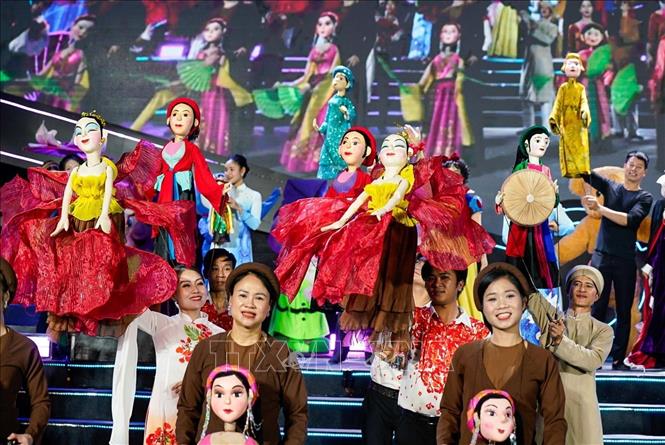 Các tiết mục trình diễn tại Lễ hội múa rối Hà Nội 2025. Ảnh: Khánh Hoà - TTXVN
