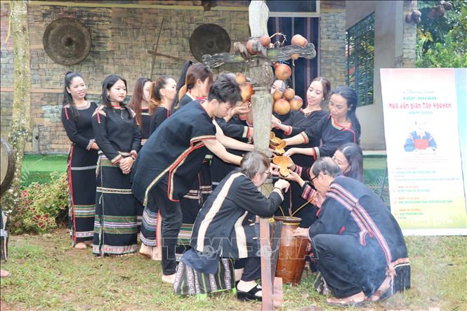 Young people perform the 