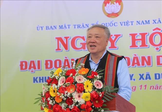 Phó Thủ tướng Thường trực Chính phủ Nguyễn Hòa Bình phát biểu tại Ngày hội Đại đoàn kết toàn dân tộc thôn Chả Nhầy, xã Dục Nông. Ảnh: Cao Nguyên - TTXVN