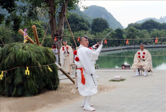 Lễ hỏa tịnh là một nghi thức bí truyền của Phật giáo Nhật Bản. Ảnh: Nguyễn Chinh – TTXVN