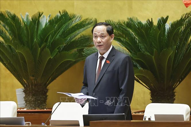 Phó Chủ tịch Quốc hội Trần Quang Phương điều hành phiên họp. Ảnh: Doãn Tấn - TTXVN