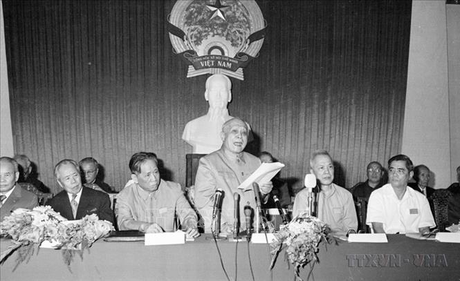 Đại hội Mặt trận thống nhất Việt Nam được tổ chức tại TP Hồ Chí Minh từ ngày 31/1 - 4/2/1977, hợp nhất 3 tổ chức: Mặt trận Tổ quốc Việt Nam, Mặt trận Dân tộc Giải phóng miền Nam Việt Nam, Liên minh các lực lượng dân tộc, dân chủ và hoà bình Việt Nam, lấy tên là Mặt trận Tổ quốc Việt Nam. Ảnh: Kim Hùng – TTXVN